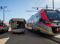 ŁKA: Utrudnienia w Warszawie i na linii do Radomska. Będą też nowe linie autobusowe
