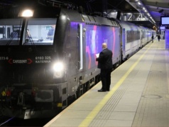 Zmiana czasu na zimowy. PKP zatrzyma pociągi na godzinę