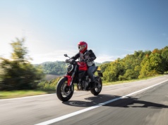 Ducati Monster 2026. Wszystko, czego potrzebujesz, nic więcej