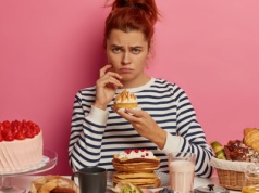 Głód emocjonalny okiem dietetyka i psychologa. Jak sobie radzić?