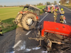 BMW w rowie, Ursus pękł na pół. Groźny wypadek na drodze!