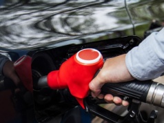 "Cisza przed burzą". Już teraz warto zatankować bak do pełna