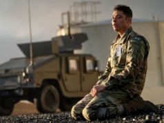 "Emocjonalne pole minowe". Nowy thriller Netfliksa to ostrzeżenie dla świata