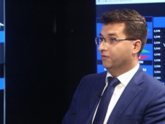 Jarosław Niedzielewski analitykiem roku