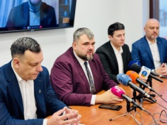 Nowy Sącz bez prezydenta! Akcja CBA i apel o spokój po zatrzymaniach