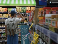 Skok cen w sklepach od 1 stycznia. Te produkty podrożeją. Oto obliczenia. Co zrobi Karol Nawrocki?