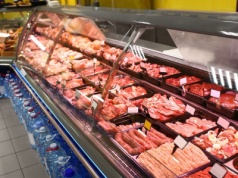 GIS bije na alarm. Wycofują mięso ze sklepów w całej Polsce, nie jedz go pod żadnym pozorem