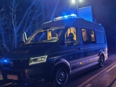 Zderzenie pojazdów na drodze krajowej nr 48. Kierowcy napotkają na problemy z przejazdem