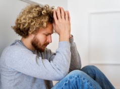 Radość znika szybciej niż smutek. Naukowcy odkryli dlaczego