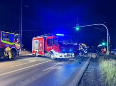 Wypadek na DK 25 w Stryszku. Jedna osoba została ranna w zderzeniu dwóch aut osobowych