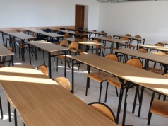 Kalendarz dni wolnych od szkoły 2025/2026. Niebawem uczniów czeka długi weekend, ale zima wielu rozczaruje