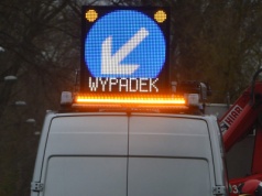 Tragiczny wypadek na drodze krajowej nr 17 w Zatylu. Jedna osoba nie żyje, druga została ranna