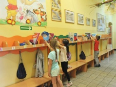 Rodzice psują adaptację bardziej niż przedszkole i dzieci. Widziałam to na własne oczy