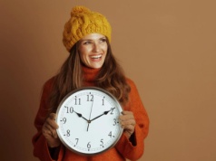 W nocy z soboty na niedzielę śpimy godzinę dłużej