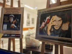 Emocje, pamięć i sztuka. Renata Brzezowska pokazała „Twarze historii” w Nowym Sączu