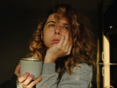 "Nie mam czasu na jogę, medytację i koktajl. Mam dzieci – i dość słuchania, że wszystko się da"