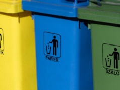 Dopłacą do odpadów, przekonują, że „burmistrz i radni uchronili mieszkańców przed podwyżką”