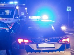 Dramatyczny finał nocnej służby. Radiowóz zderzył się z osobówką