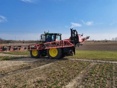 Jak chronić uprawy, gdy pogoda nie sprzyja, a środków ochrony coraz mniej?