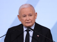 "My o Polsce, oni o sobie". Kaczyński reaguje na decyzję Platformy
