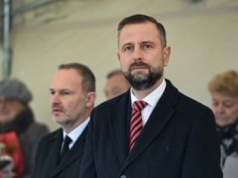 "Tylko szkodzi". Kosiniak-Kamysz o zmianie czasu