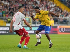 Ronaldinho znów zagra w Polsce. Jest wyznaczona data