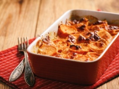 Doskonała zapiekanka bez ziemniaków. Zastąpisz je sezonowym warzywem