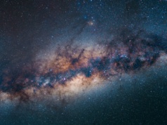 Składniki życia w lodzie – pierwszy raz poza odkryte naszą galaktyką