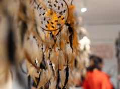 Indiańskie opowieści: wystawa w Muzeum im. Jacka Malczewskiego