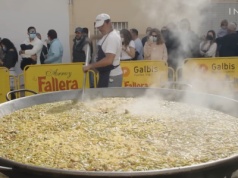 Z tragedii narodziła się tradycja. Do tego dania potrzeba 160 kg składników