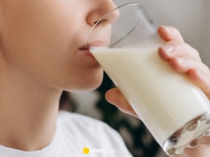 Skuteczna broń w walce z rakiem jelita grubego. Wystarczy szklanka dziennie