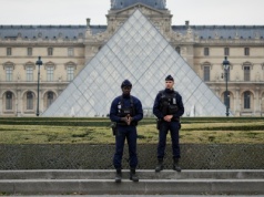 Kradzież stulecia w Luwrze. Zatrzymano dwóch mężczyzn