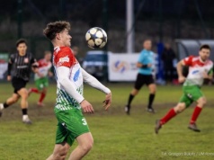 Rozbudowany stadion Grunwaldu Budziwój przeszedł „chrzest bojowy”