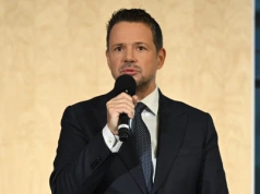 Trzaskowski uderza w PiS podczas konwencji KO: Szuka wrogów na Zachodzie