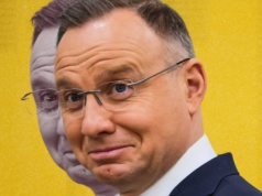 Spytano Polaków, czy Duda powinien wrócić do polityki. Odpowiedź da mu do myślenia