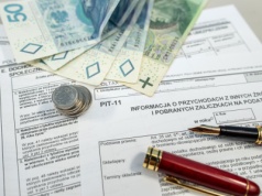 Na seniorów czeka 400 zł do odbioru w urzędzie