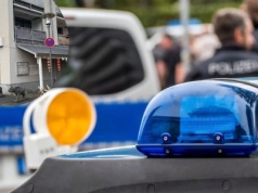 Strzały i alarm bombowy w niemieckim mieście. Policja obezwładniła mężczyznę z granatem