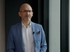 „To zupełnie inna epoka”. Dr Piotr Dąbrowiecki o leczeniu astmy