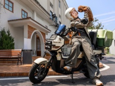 Skuter idealny, którego po prostu pokochasz. Square X125 gwarantuje bilet do taniej turystyki