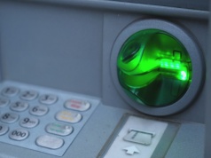 Pieniądze wyparowały ludziom z kont. Niepokojące sygnały z całej Polski