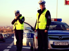 Pędził 155 km/h w terenie zabudowanym! Skrajnie nieodpowiedzialny kierowca stracił prawo jazdy