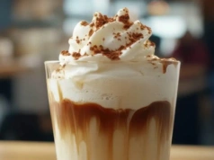 3 szybkie desery: przepisy na kawę z lodami