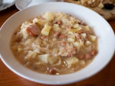 Kultowa zupa w wersji, która nie zalega na żołądku. Smak jak z góralskiej karczmy