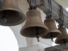 Spór o bicie dzwonów kościelnych w hiszpańskiej miejscowości. "Stres akustyczny"