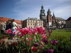 W jakich okolicznościach powstała Metropolita Krakowska?