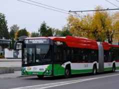 Do Lublina trafi 9 nowych przegubowych autobusów hybrydowych. MPK podpisało umowę z firmą Solaris