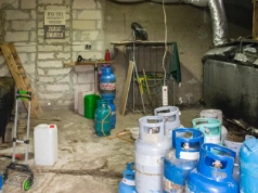 Ponad 55 tys. litrów zacieru i 8 tys. litrów bimbru. Podlaska KAS zlikwidowała bimbrownię