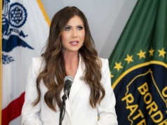 Zmiany w kierownictwie służb imigracyjnych mają przyspieszyć deportacje nielegalnych imigrantów