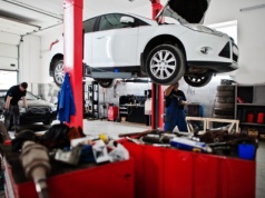 Narzędzia warsztatowe od TIP-TOPOL. Zdobywaj stałych klientów, stawiając na niezawodność