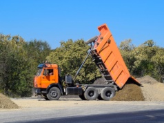 Jak mądrze kupić używanego Kamaza i uniknąć kosztownych błędów?
